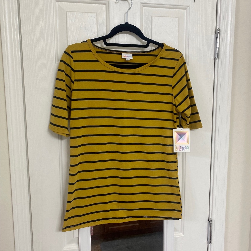 LulaRoe Gigi Top